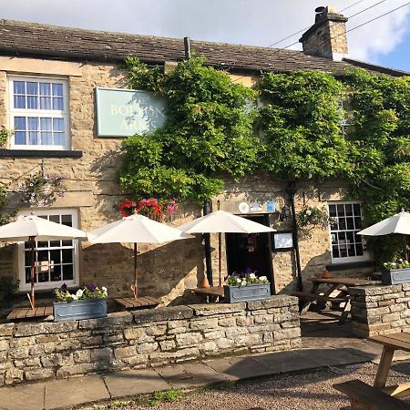 Bolton Arms Hotel Redmire Exterior photo